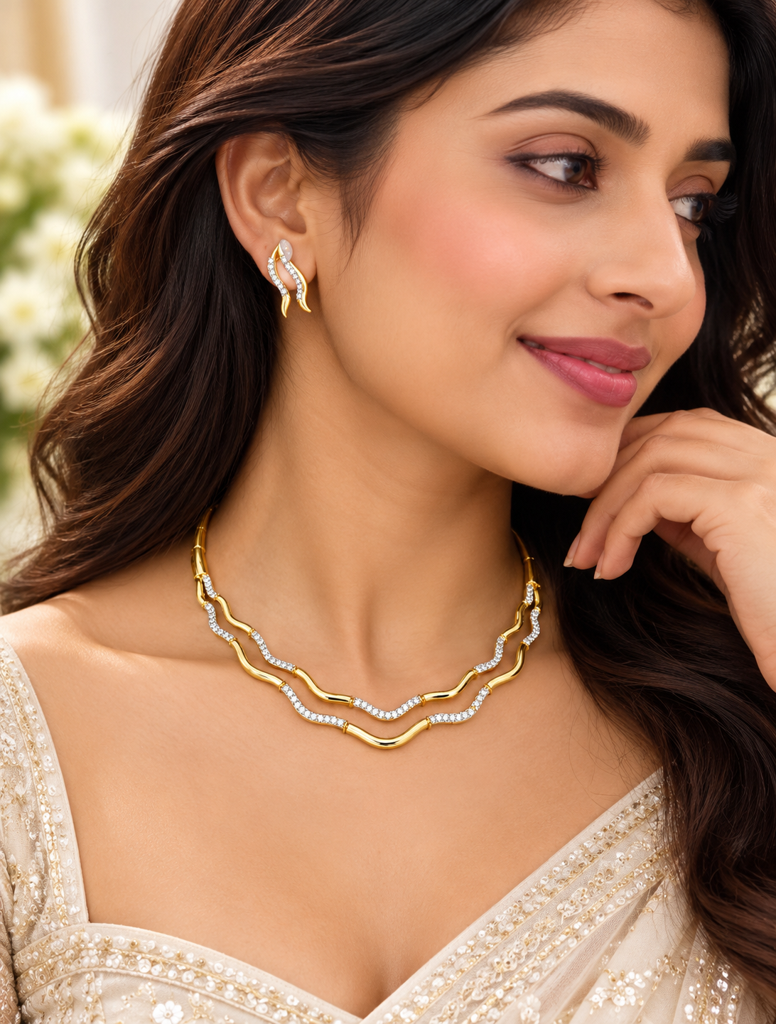 Elegant Silver Neckpiece with Earring - With Back Rope