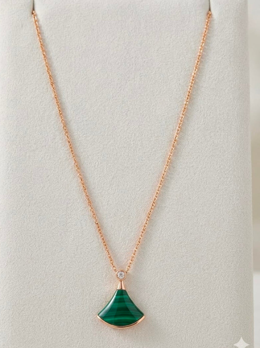 Imported Anti Tarnish chain set - Emerald